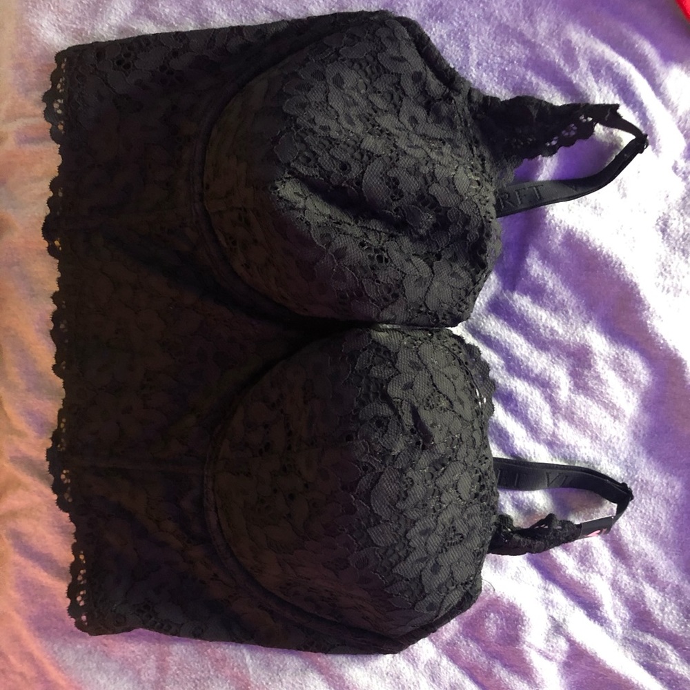 NWT Victoria secret bra **sold out online**